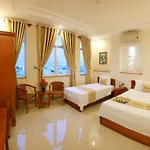 Arora Hotel